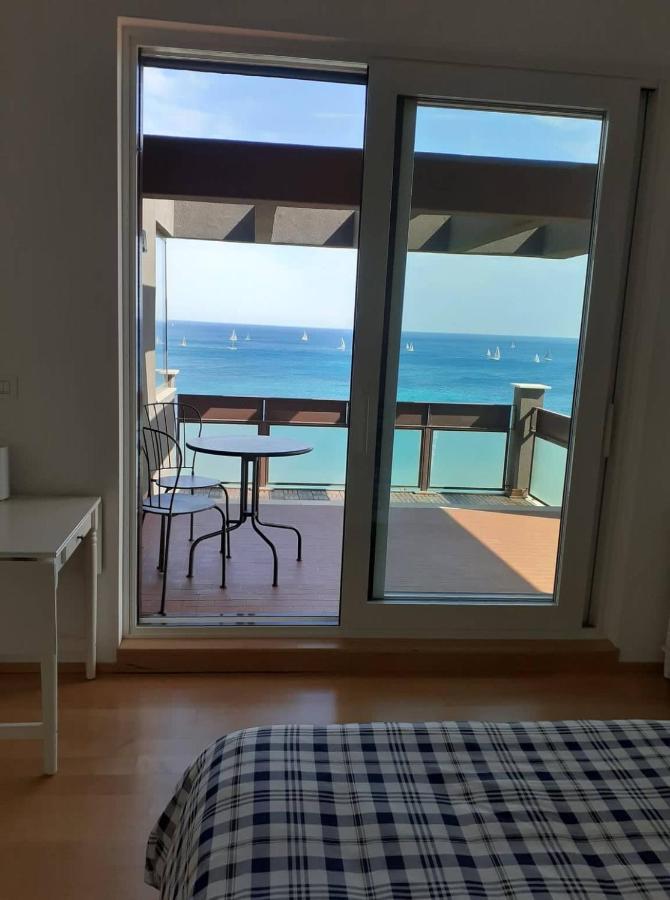 Attico Suite Spiaggia Барі Екстер'єр фото