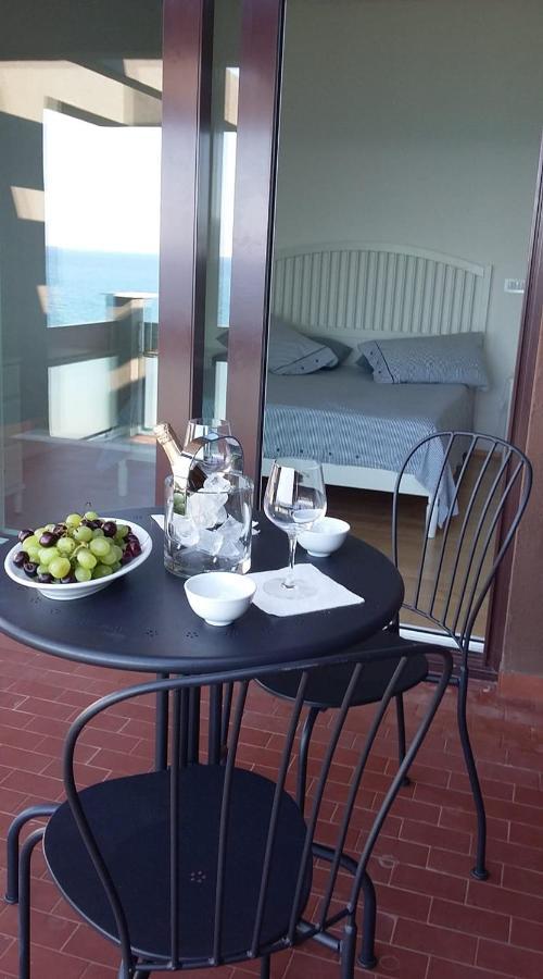 Attico Suite Spiaggia Барі Екстер'єр фото